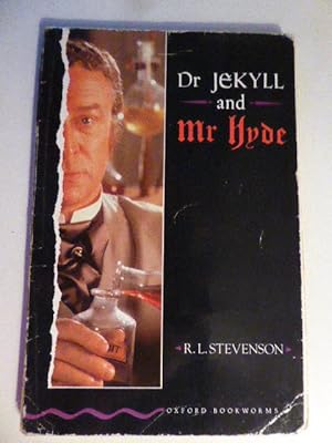 Imagen del vendedor de Dr Jekyll and Mr Hyde. Stage 4. Oxford Bookworms 4. Paperback a la venta por Deichkieker Bcherkiste