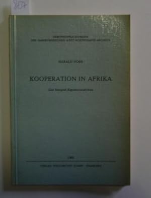 Bild des Verkufers fr Kooperation in Afrika. Das Beispiel quatorialafrikas. zum Verkauf von Antiquariat Welwitschia Dr. Andreas Eckl