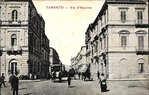 Bild des Verkufers fr Ansichtskarte / Postkarte Tarent Taranto Puglia, Via d'Aquino, Pferdewagen zum Verkauf von akpool GmbH