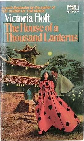 Image du vendeur pour The House of a Thousand Lanterns mis en vente par The Book House, Inc.  - St. Louis