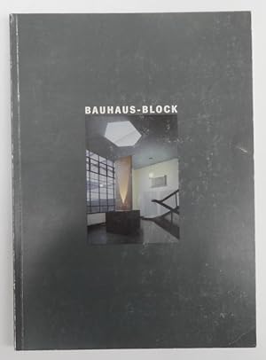 Bild des Verkufers fr Bauhaus-Block: Mischa Kuball. Ausstellungskatalog mit zahlr. Abb. zum Verkauf von Der Buchfreund