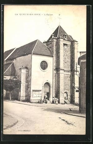 Carte postale La Queue-en-Brie, l`Église, l'Église