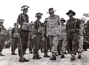 Papua New Guinea Lord Wakehurst Inspecting Guard of Honor old Photo 1945