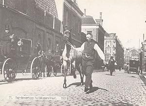 Paardenverkoop Huidekoperstraat in 1902 Postcard