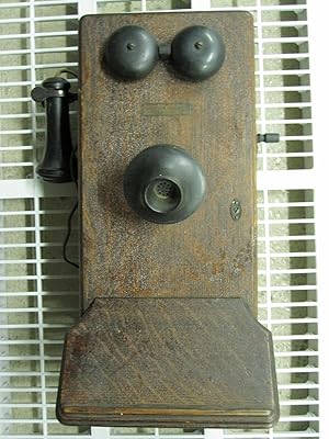 ANTIQUE FLAPPER ERA WESTERN ELECTRIC CRANK TELEPHONE ORI DECAL INTERIOR DECORATE