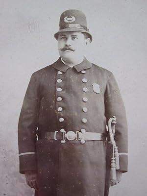 ANTIQUE BROOKLYN NY POLICE OFFICER COP BADGE 1890s VICTORIAN CABINET CARD PHOTO
