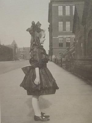 VINTAGE VERNACULAR PHOTO PHOTOGRAPHY ARTISTIC PROFILE ELVERA 1921 AMERICAN GIRL