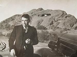 ANTIQUE AMERICAN MAN PACKARD 1930s CAR DESERT PIPE SMOKING ARTISTIC SUN NM PHOTO