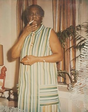 VINTAGE SMOKING GRANNY SUMMER OF 69 CHICAGO GIRL IL VERNACULAR PHOTOGRAPHY PHOTO