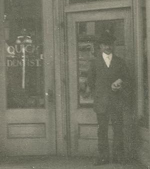 ANTIQUE VINTAGE DOCTOR " QUICK the DENTIST " SIGN NELSONS HALL MILWAUKEE? PHOTO