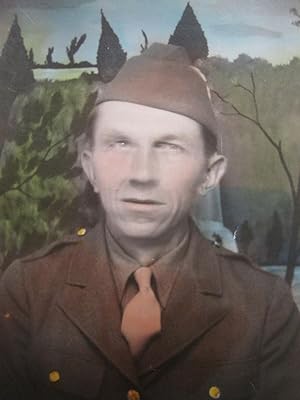 VINTAGE WW2 AMERICAN MAN SOLDIER PAINTED PAINTING BACKDROP HAND COLORED PHOTO