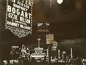 VINTAGE TIMES SQUARE STREET PHOTOGRAPHY BETTE DAVIS STRAND THEATER 1940 NY PHOTO