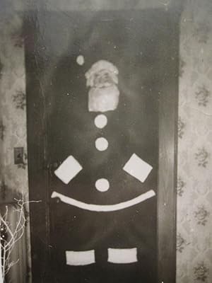 VINTAGE ANTIQUE PANCAKE SANTA CLAUS CHRISTMAS FUNNY FORT LEE 1948 DOORMAN PHOTO