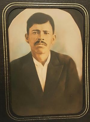 ANTIQUE VINTAGE MEXICAN AMERICAN IMMIGRANT HANDCOLORED PORTAIT PHOTOGRAPHY PHOTO