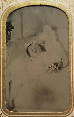 ANTIQUE VINTAGE AMERICAN ARTISTIC POST MORTEM ORCHARD FLOWERS GIRL TINTYPE PHOTO