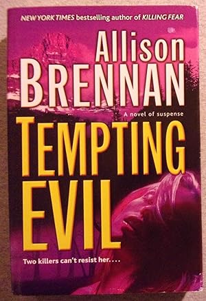 Immagine del venditore per Tempting Evil venduto da Book Nook