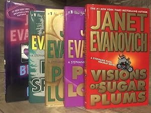 Seller image for 4 Stephanie Plum Holiday Novel Series (Visions of Sugar Plums, Pl for sale by Archives Books inc.