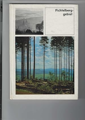 Bild des Verk�ufers f�r Fichtelberggebiet. Bildband. Mit Fotos von Christoph Georgi und einer Einf�hrung von Manfred Blechschmidt und Klaus Walther. zum Verkauf von Antiquariat Frank Dahms
