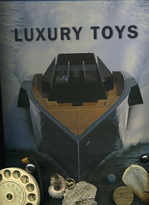 Immagine del venditore per Luxury toys (Luxury books). Text in englischer Sprache / English-language publication. venduto da Umbras Kuriosittenkabinett