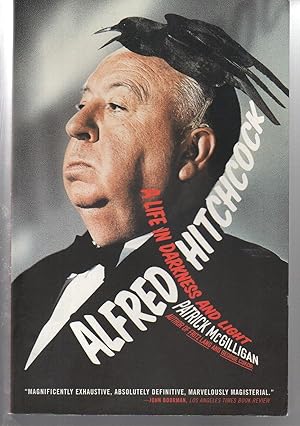 Imagen del vendedor de Alfred Hitchcock: A Life in Darkness and Light a la venta por EdmondDantes Bookseller