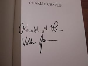 Seller image for Charlie Chaplin. SIGNIERT Ronald M. Hahn ; Volker Jansen for sale by Antiquariat im Kaiserviertel | Wimbauer Buchversand