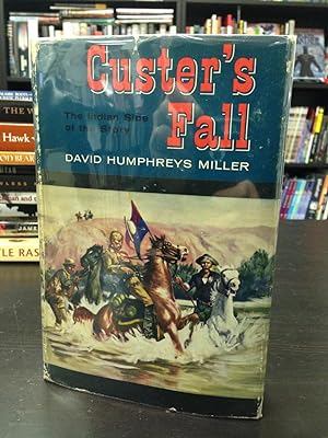 Image du vendeur pour Custer's Fall: The Indian Side of the Story mis en vente par THE PRINTED GARDEN, ABA, MPIBA