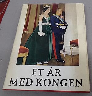 Imagen del vendedor de Et Ar Med Kongen, with English Text and Captions a la venta por Baggins Book Bazaar Ltd