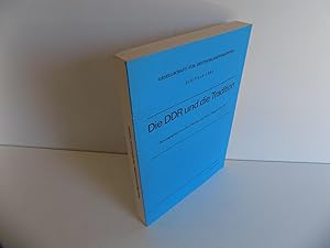 Bild des Verkufers fr Die DDR und die Tradition (= Gesellschaft fr Deutschlandforschung, Jahrbuch 1981). zum Verkauf von Antiquariat Rolf Bulang