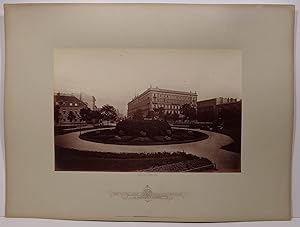 Der Wilhelmsplatz mit dem Kaiserhof. Original - Photographie. Vintage.