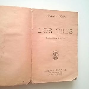 Imagen del vendedor de Los tres a la venta por MAUTALOS LIBRERA