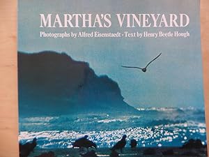 Seller image for Martha's Vineyard A Studio book. A Viking compass book. for sale by Antiquariat Rohde