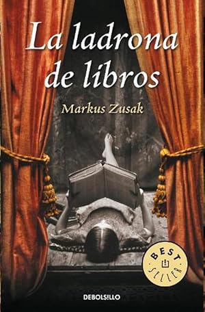 Seller image for La ladrona de libros / The Book Thief (Paperback) for sale by Grand Eagle Retail