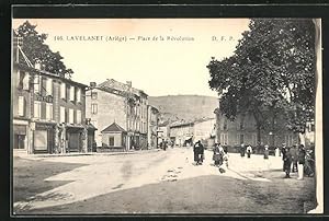 Carte postale Lavelanet, Place de la Revolution