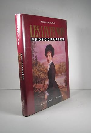 Imagen del vendedor de Les Livernois photographes a la venta por Librairie Bonheur d'occasion (LILA / ILAB)