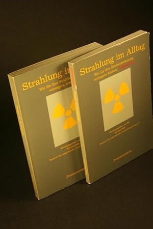 Bild des Verkufers fr Strahlung im Alltag, 2 Bnde. zum Verkauf von Steven Wolfe Books