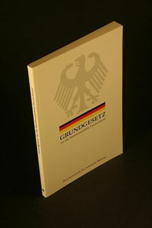 Seller image for Grundgesetz fr die Bundesrepublik Deutschland. Textausgabe: Stand : Juli 2002. for sale by Steven Wolfe Books