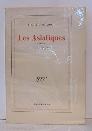 Image du vendeur pour Les Asiatiques. Traduit de l'anglais par Max Morise mis en vente par Librairie Albert-Etienne