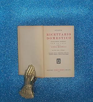 Immagine del venditore per NUOVO RICETTARIO DOMESTICO ENCICLOPEDIA MODERNA PER LA CASA HOEPLI 1945 venduto da iolibrocarmine