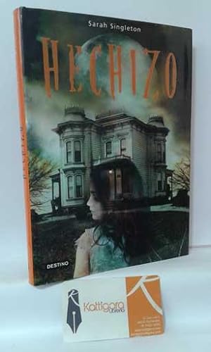 Seller image for HECHIZO for sale by Librera Kattigara