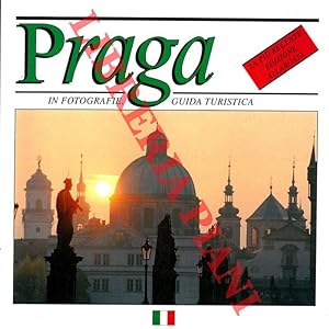 Praga in fotografie. Guida turistica.