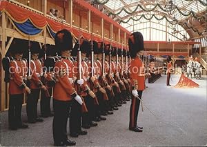 Imagen del vendedor de Postkarte Carte Postale Leibgarde Wache Coldstream Guards Madame Tussaud's Royalty and Empire Exhibition a la venta por Versandhandel Boeger