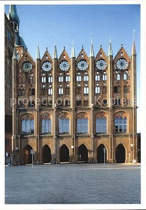 Bild des Verkufers fr Postkarte Carte Postale Stralsund Mecklenburg Vorpommern Rathaus aus Postkartenbuch Stralsund Die Zeit der Hanse zum Verkauf von Versandhandel Boeger