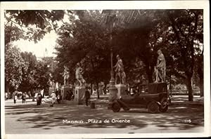 Imagen del vendedor de Ansichtskarte / Postkarte Madrid Spanien, Plaza de Oriente, car, pedestrians - Plaz: a la venta por akpool GmbH