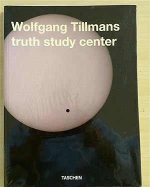 Bild des Verkufers fr Wolfgang Tillmans truth study center zum Verkauf von ART...on paper - 20th Century Art Books