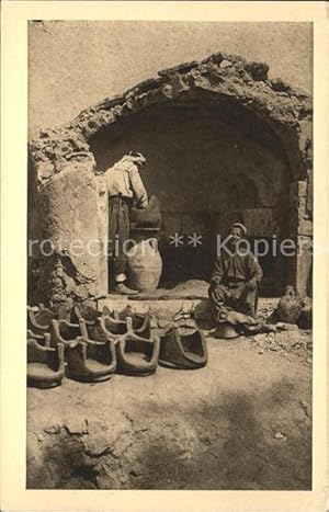 Image du vendeur pour Postkarte Carte Postale 11684415 Mossoul Potier dans sa boutique Mission Dominicaine de Mesopotamie Irak mis en vente par Versandhandel Boeger