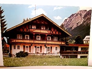 Oberstdorf / Allgäu. Haus Joachim. Ansichtskarte farbig, Gebäudeansicht, Bergpanorama im Hintergrund