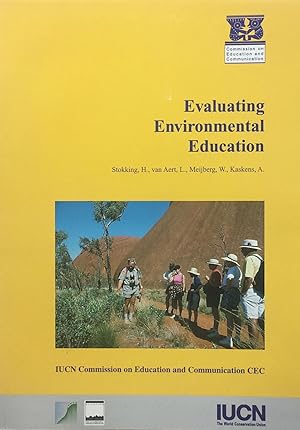 Imagen del vendedor de Evaluating environmental education a la venta por Acanthophyllum Books