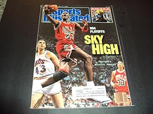 13 May 1985 Sports Illustrated Magazine the Magic 