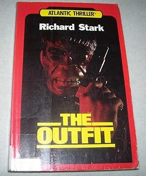 Imagen del vendedor de The Outfit (Large Print Edition) a la venta por Easy Chair Books