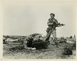 Image du vendeur pour The Steel Bayonet (Five original photographs from the 1957 film) mis en vente par Royal Books, Inc., ABAA